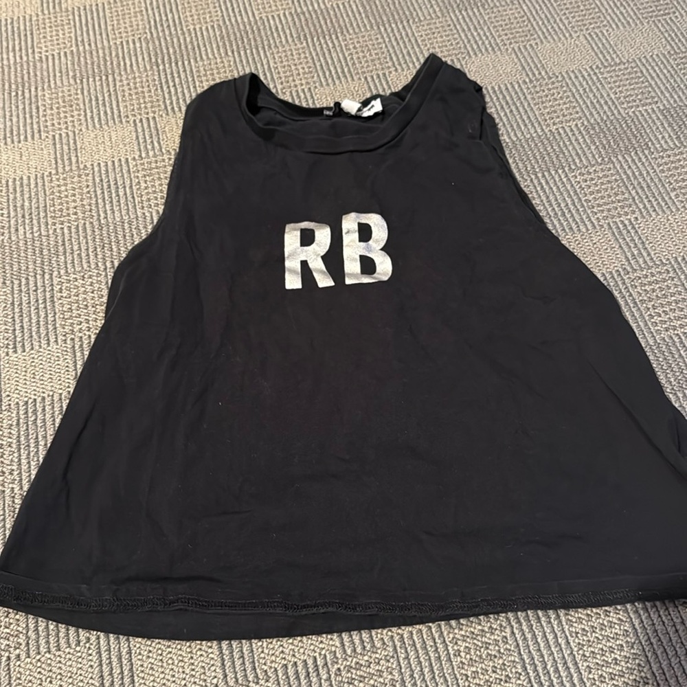 Running bear tank